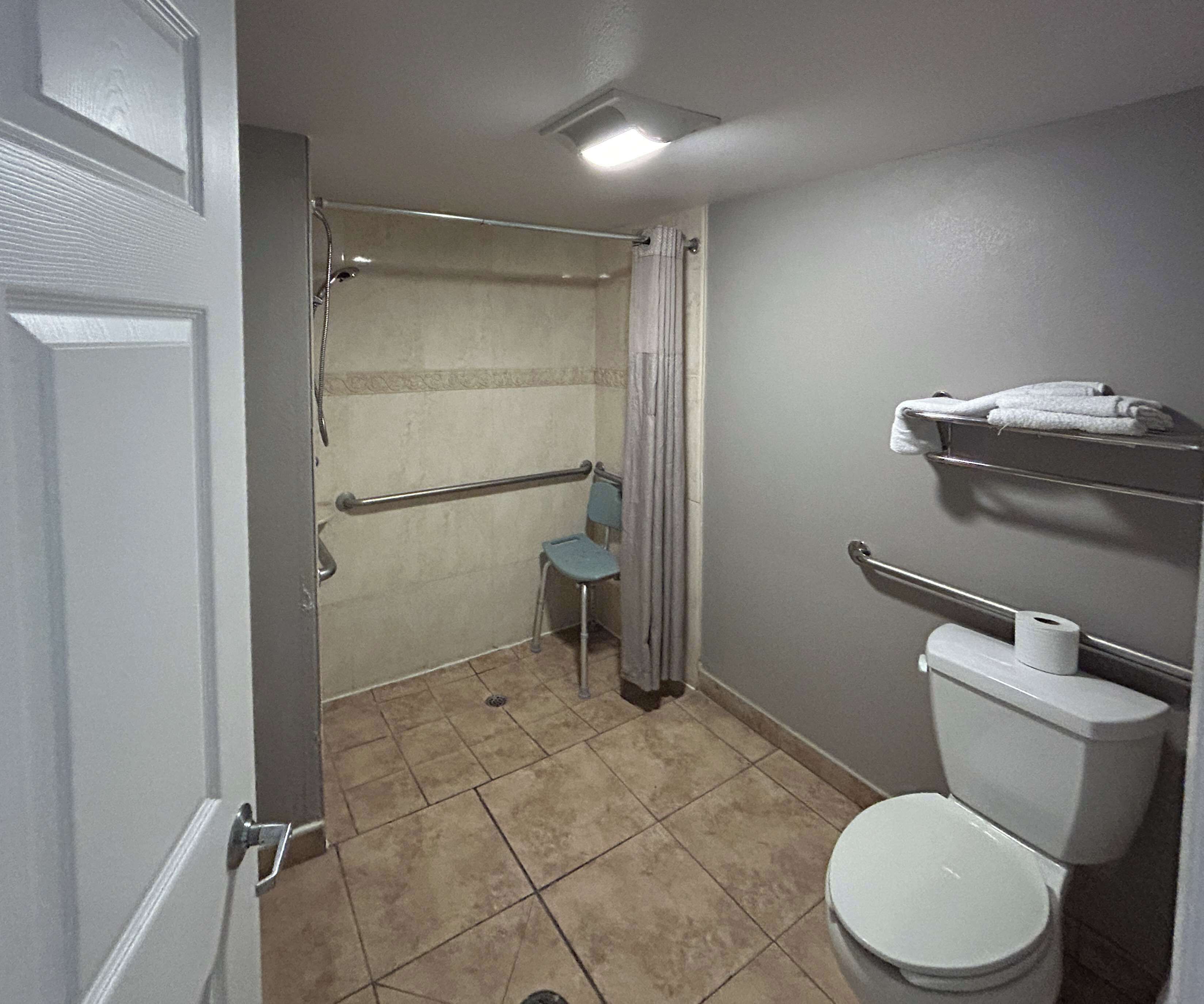 Shower, free toiletries, towels