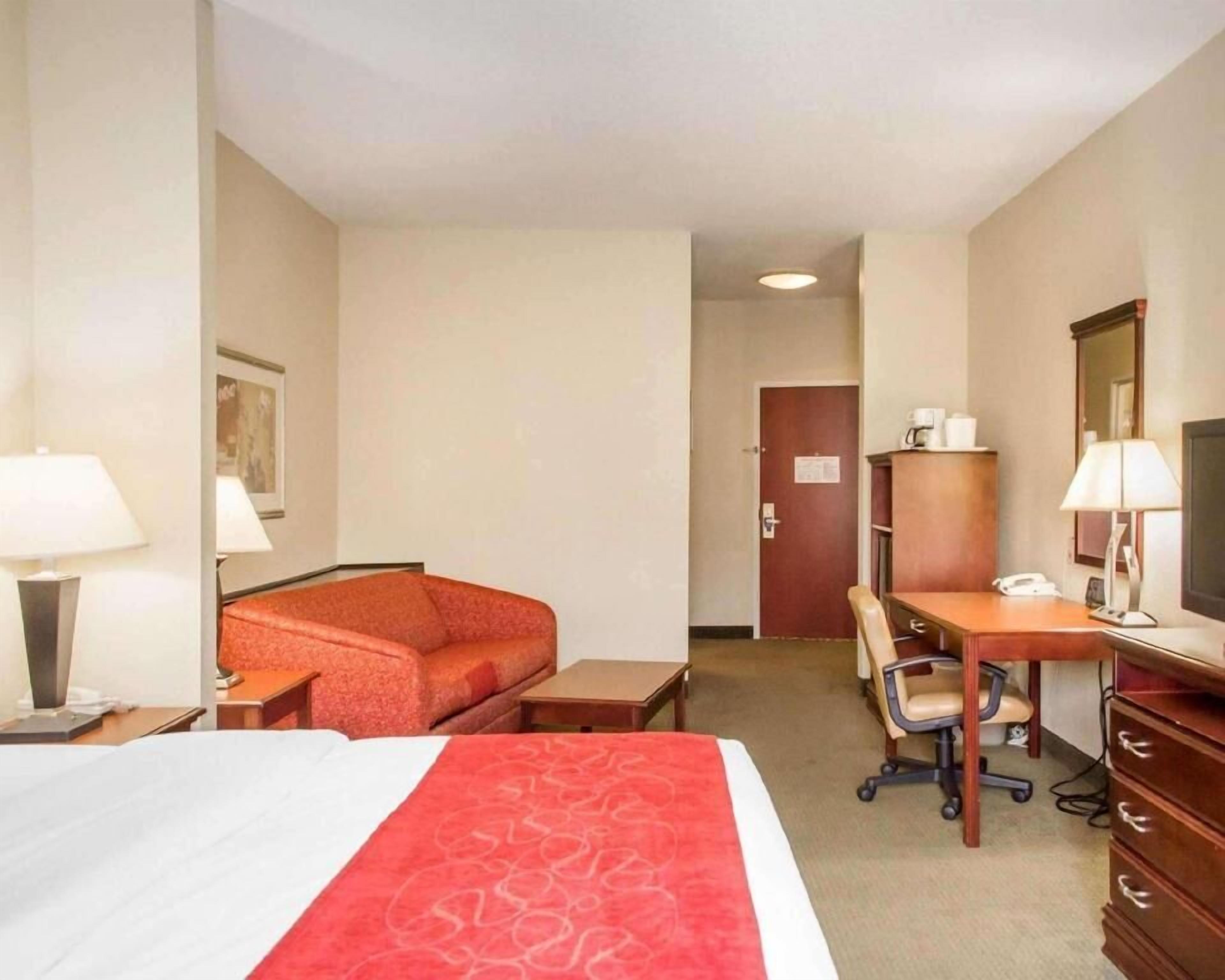 Desk, blackout drapes, iron/ironing board, free WiFi