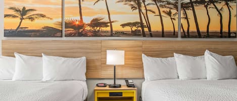 Széf a szobában, íróasztal és laptophoz jól használható munkafelület