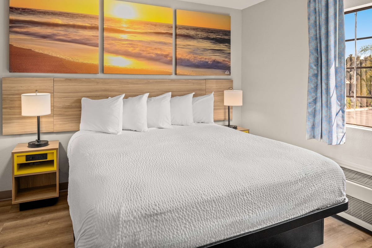In-room safe, desk, laptop workspace, blackout curtains
