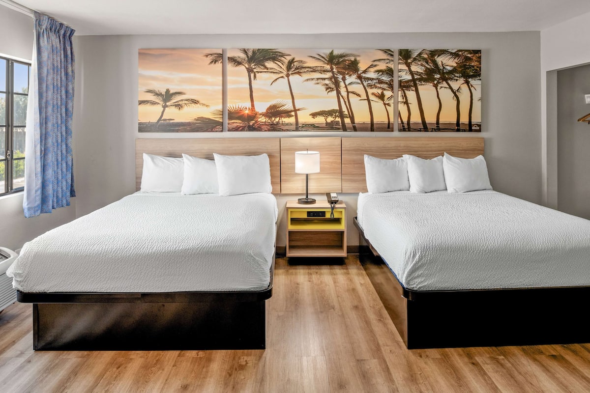 Standard Room, 2 Queen Beds