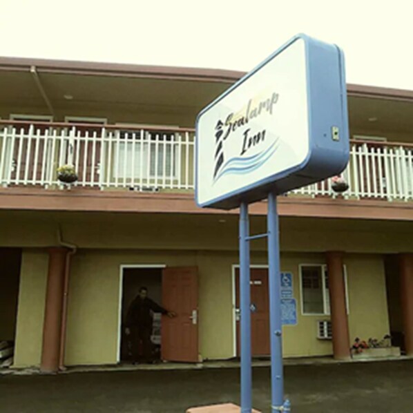 Facciata della struttura