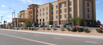 Hampton Inn & Suites Barstow
