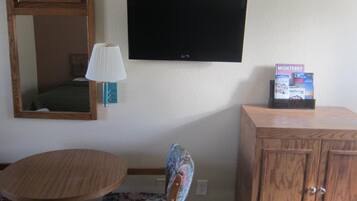 Desk, iron/ironing board, free WiFi, bed sheets