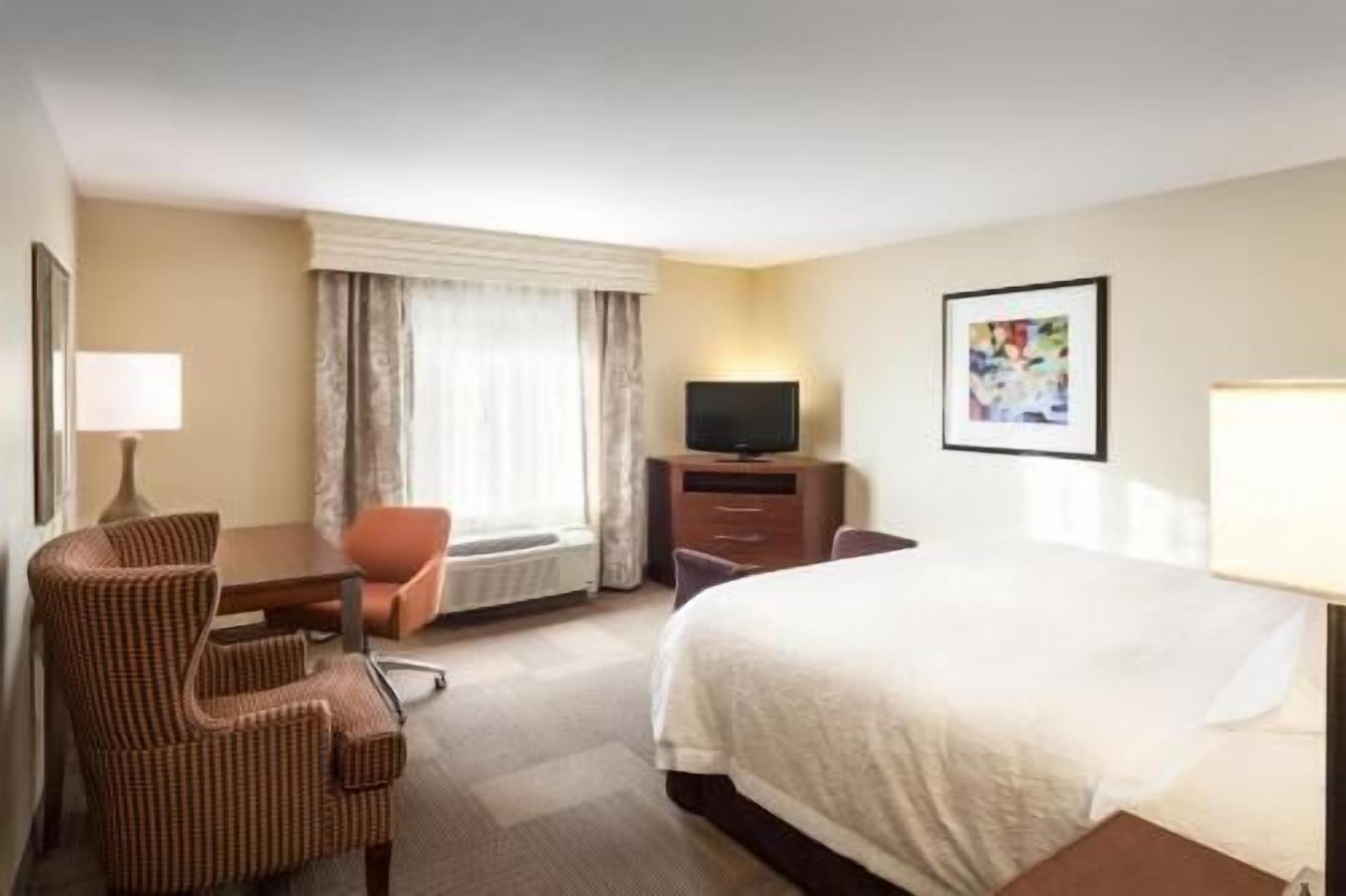 Hypo-allergenic bedding, in-room safe, blackout curtains