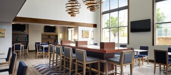 Hampton Inn & Suites Las Vegas-Red Rock/Summerlin
