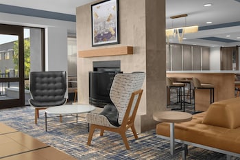 Lobby lounge at Residence Inn by Marriott Los Angeles Burbank Downtown