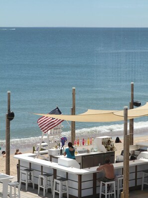 Beach bar