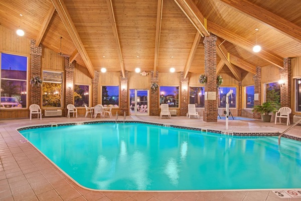 Indoor pool, open 8:00 AM to 10:00 PM, sun loungers