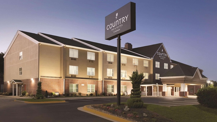 Country Inn & Suites by Radisson, Washington, D.C. East - Capitol Heights, MD