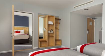 Holiday Inn Express Birmingham Redditch by IHG