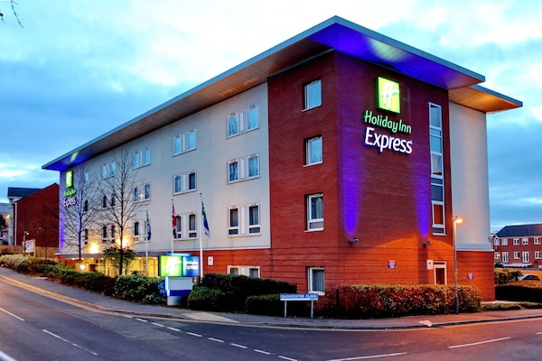 Holiday Inn Express Birmingham Redditch By Ihg - Worcestershire