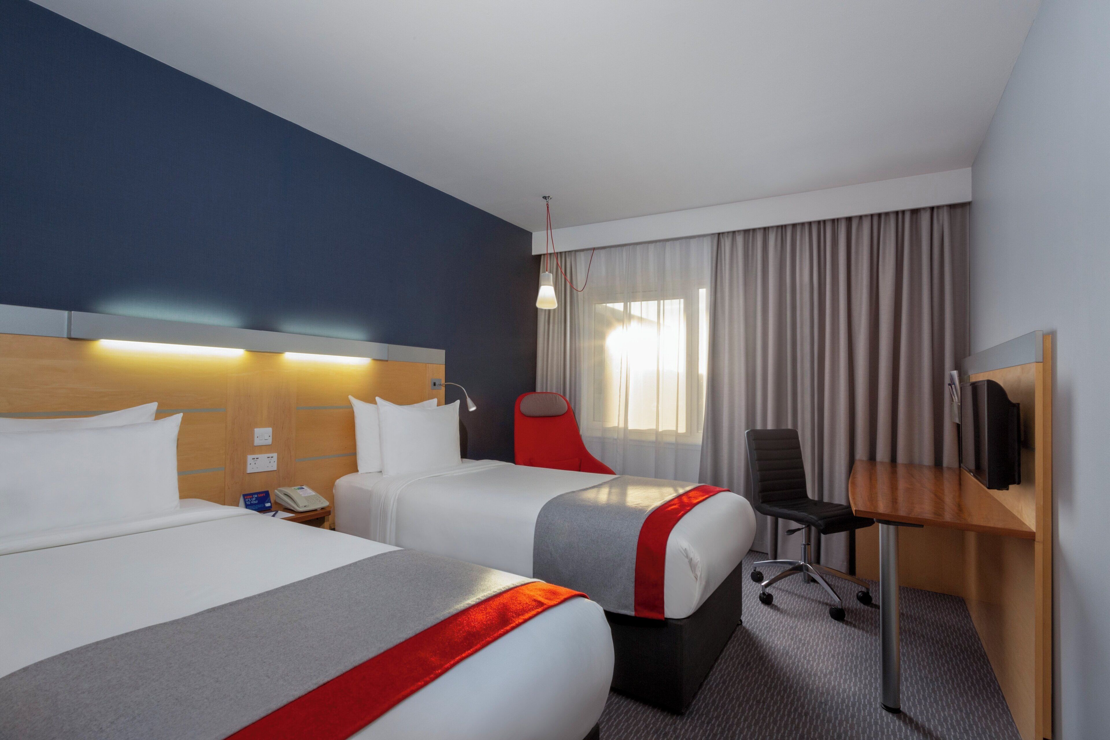 Standard Room, 2 Single Beds (Free Hot Breakfast) | Desk, blackout curtains, soundproofing, iron/ironing board (on request)
