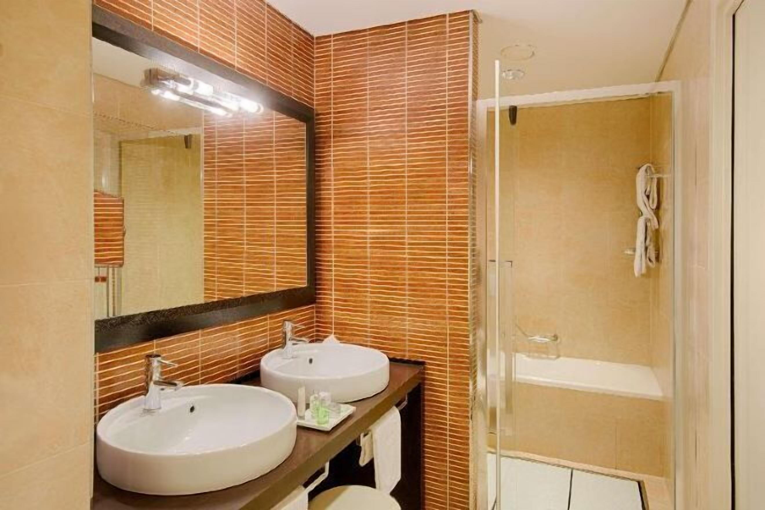 Badezimmer | Umweltfreundliche Kosmetikartikel, Haartrockner, Bidet, Seife