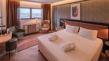 Minibar, in-room safe, desk, laptop workspace