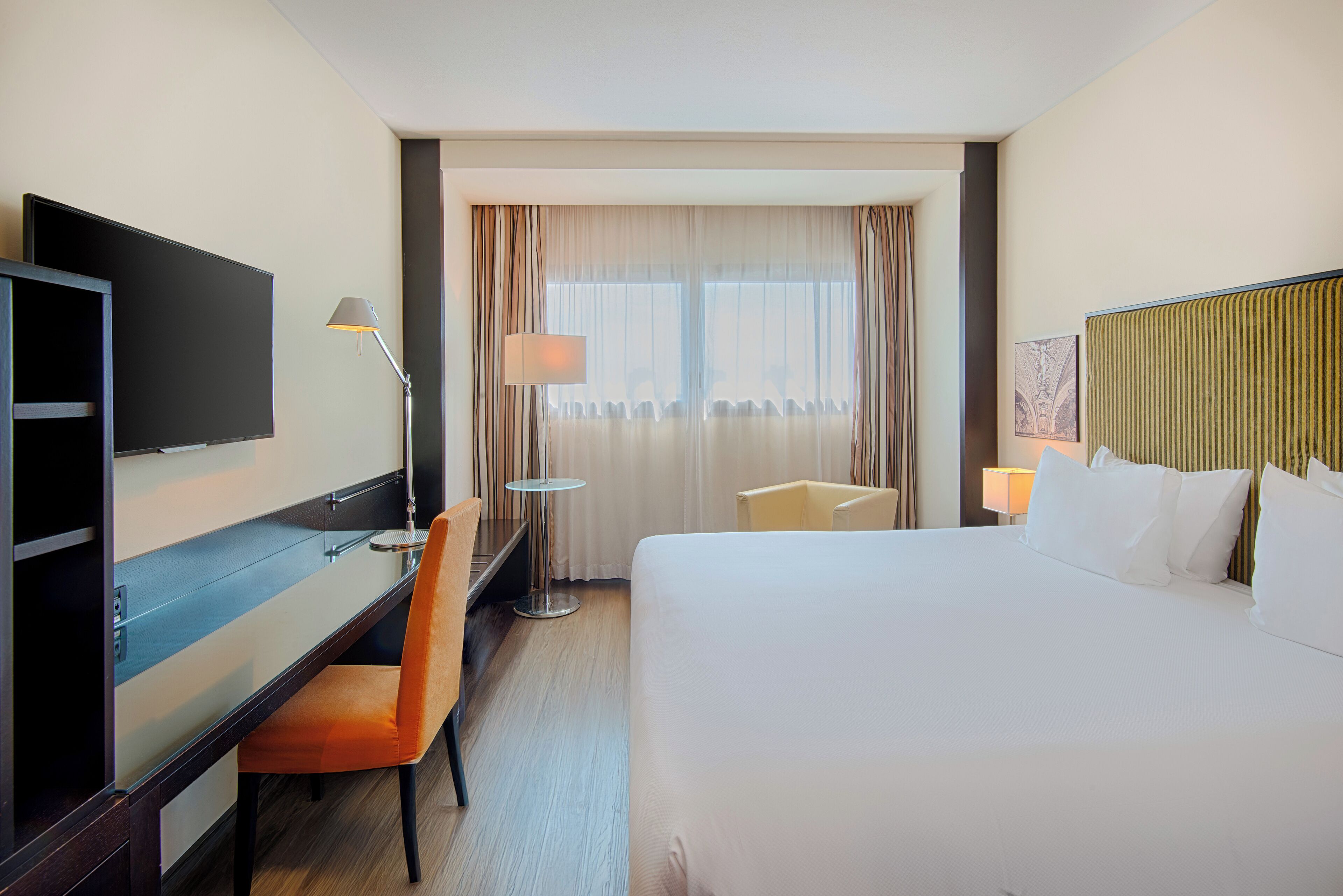 minibar, in-room safe, desk, laptop workspace