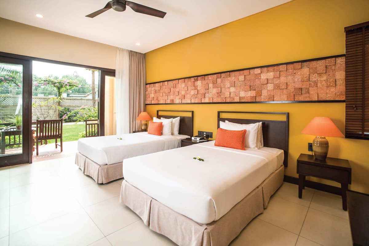 Superior Comfort Twin | Minibar, in-room safe, individually decorated, individually furnished