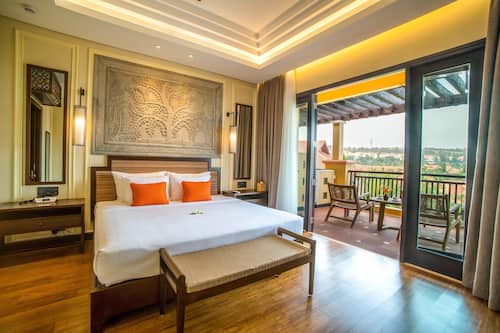 Signature-Suite | Minibar, Zimmersafe, individuell dekoriert, individuell eingerichtet