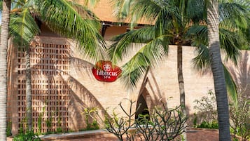 Phòng trị liệu đôi, phòng tắm hơi, bồn tắm thủy lực, phòng xông hơi