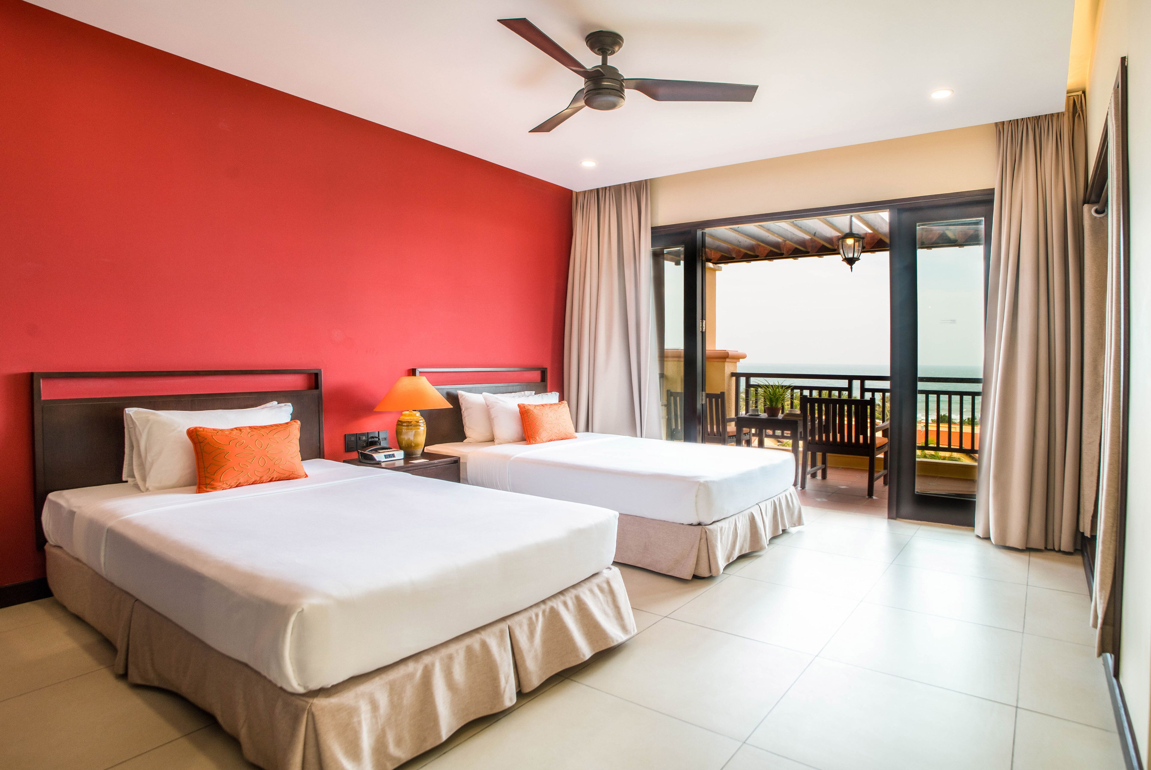 Executive Suite | Minibar, in-room safe, individually decorated, individually furnished