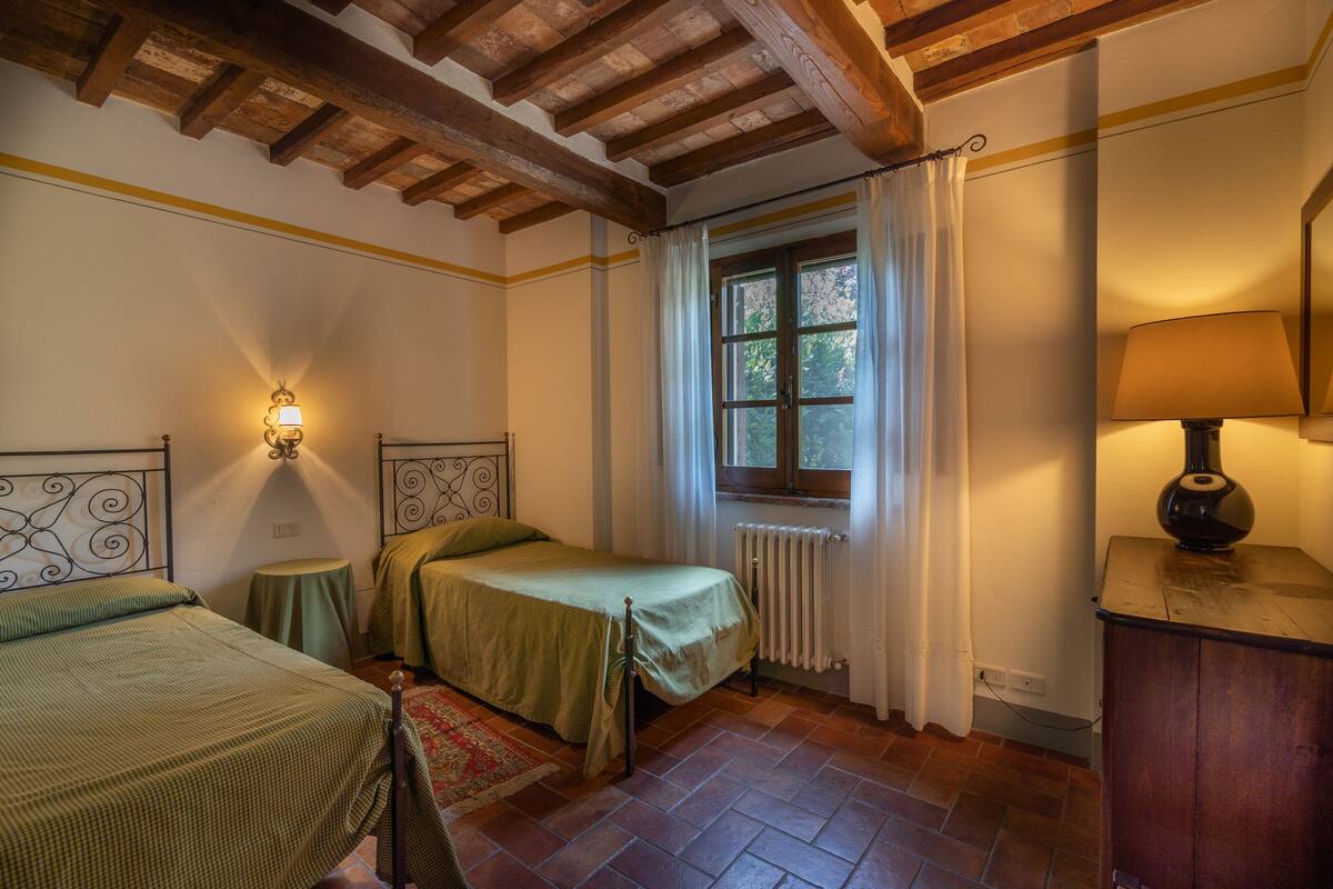 Ropa de cama de alta calidad y minibar