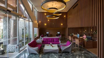 Sala de estar en el lobby