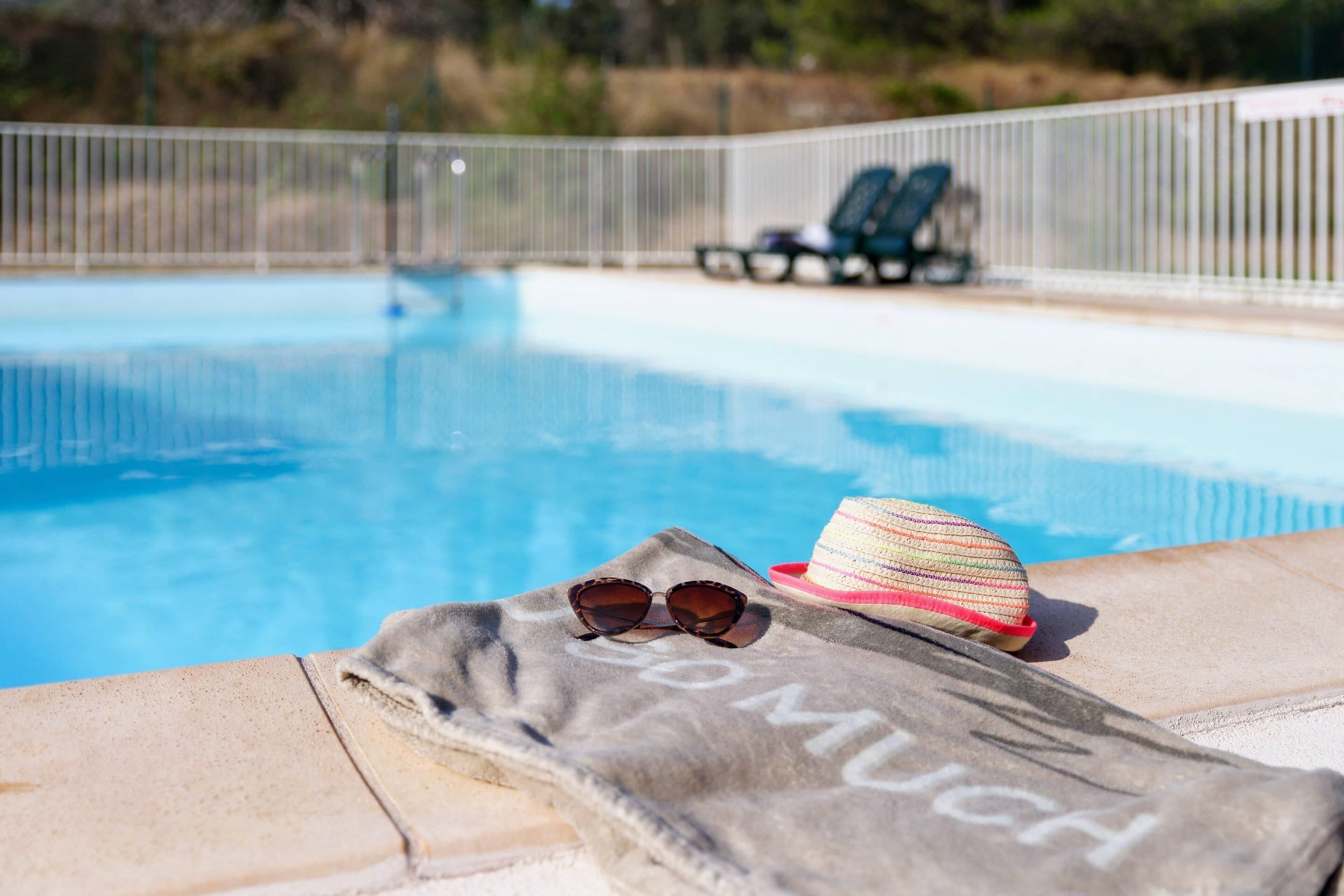 Piscina externa sazonal