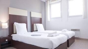 Standard Room, Multiple Beds, Non Smoking