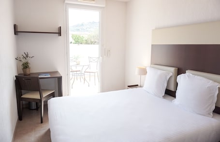 Comfort Aparthotel Six-Fours