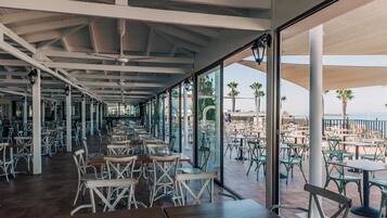 Breakfast, lunch, dinner served; pool views