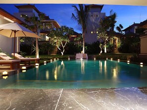 Piscina externa