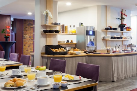 Ristorante. Hôtel Kyriad Strasbourg