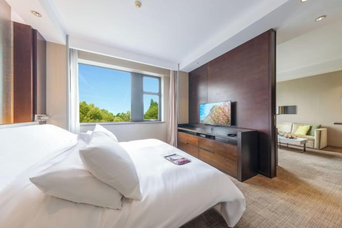 Sengetøy av topp kvalitet, dundyner, memory foam-senger og minibar