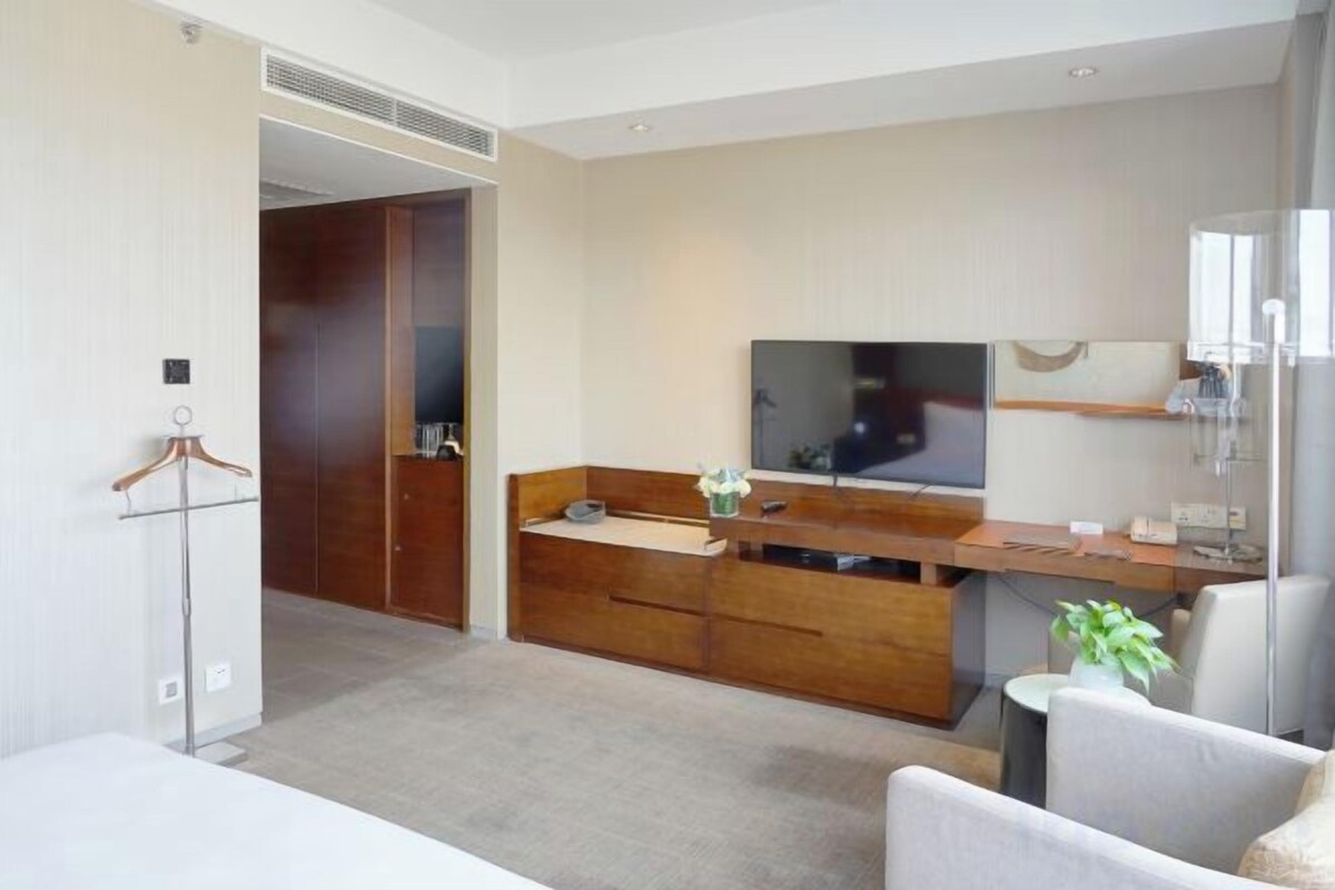 Sengetøy av topp kvalitet, dundyner, memory foam-senger og minibar