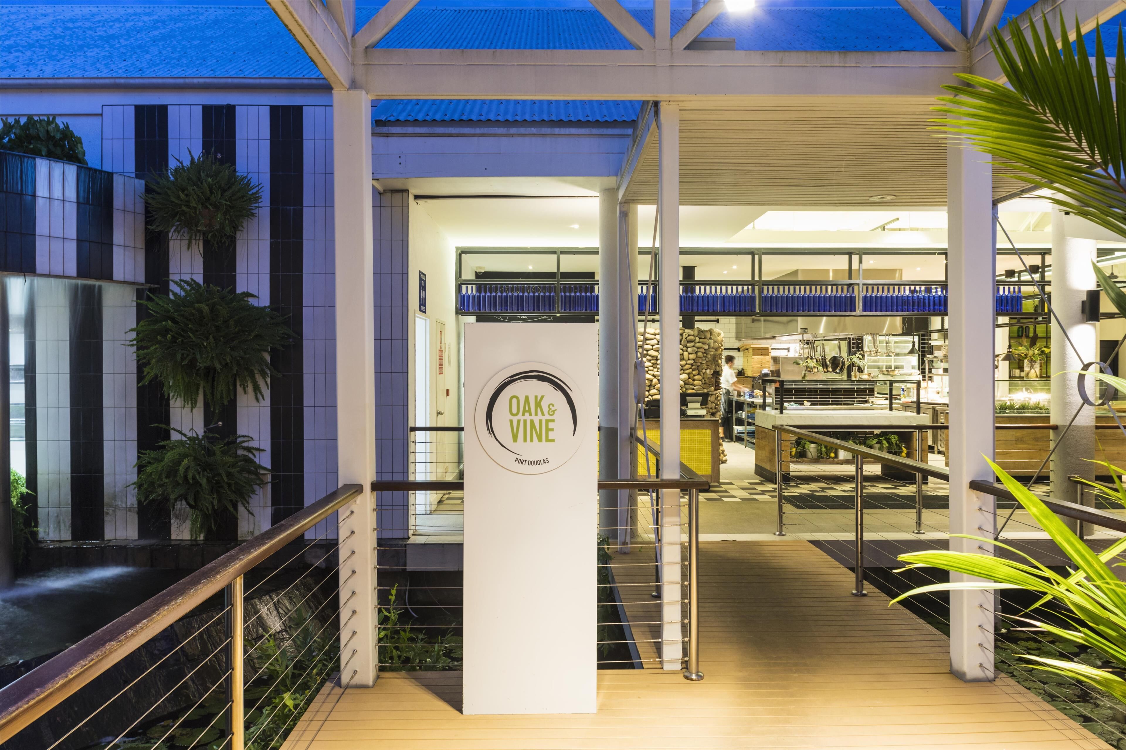 Breakfast and dinner served, international cuisine