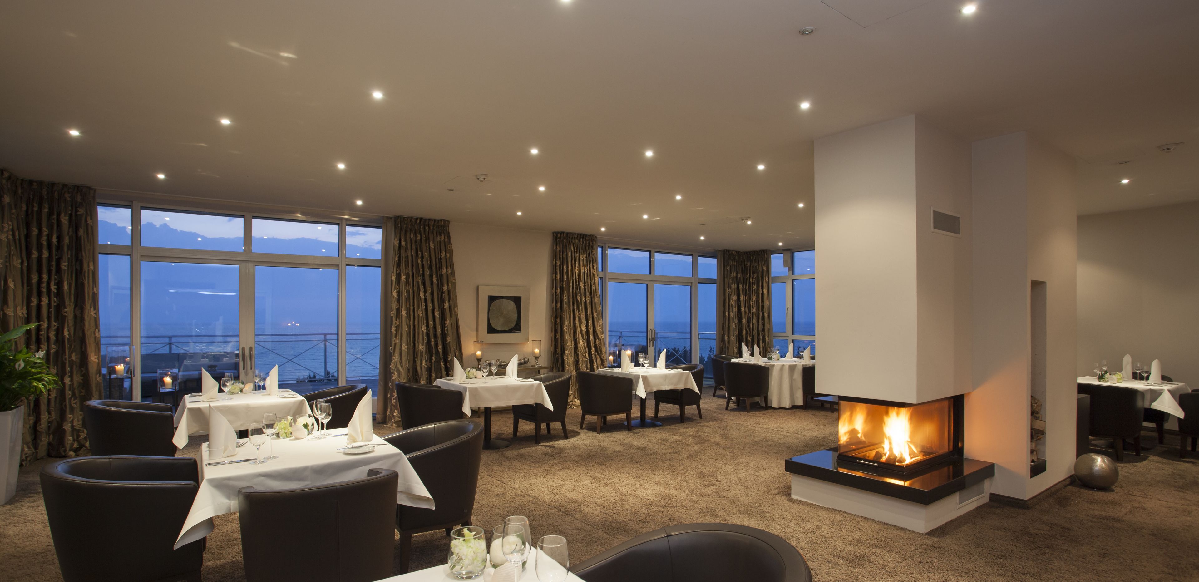 Hi ha 3 restaurants amb plats de cuina internacional 