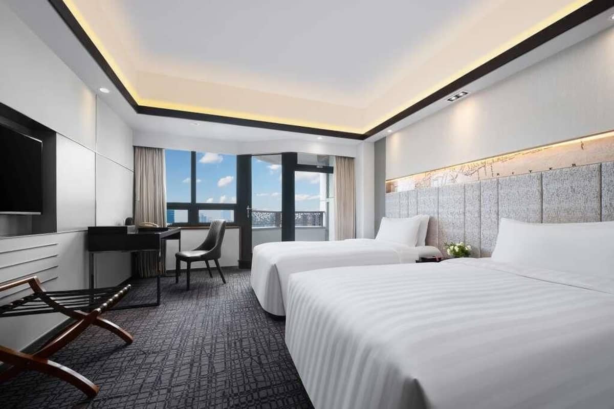Camera Superior, 2 letti singoli, vista città | Biancheria da letto di alta qualità, minibar, cassaforte in camera
