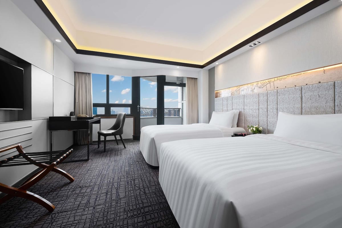 Superior Room, 2 Twin Beds, City View | Premium bedding, minibar, in-room safe, individually decorated