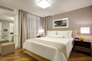 Departamento, 1 habitación, balcón (Etoile) | 1 habitación, ropa de cama de alta calidad y minibar 