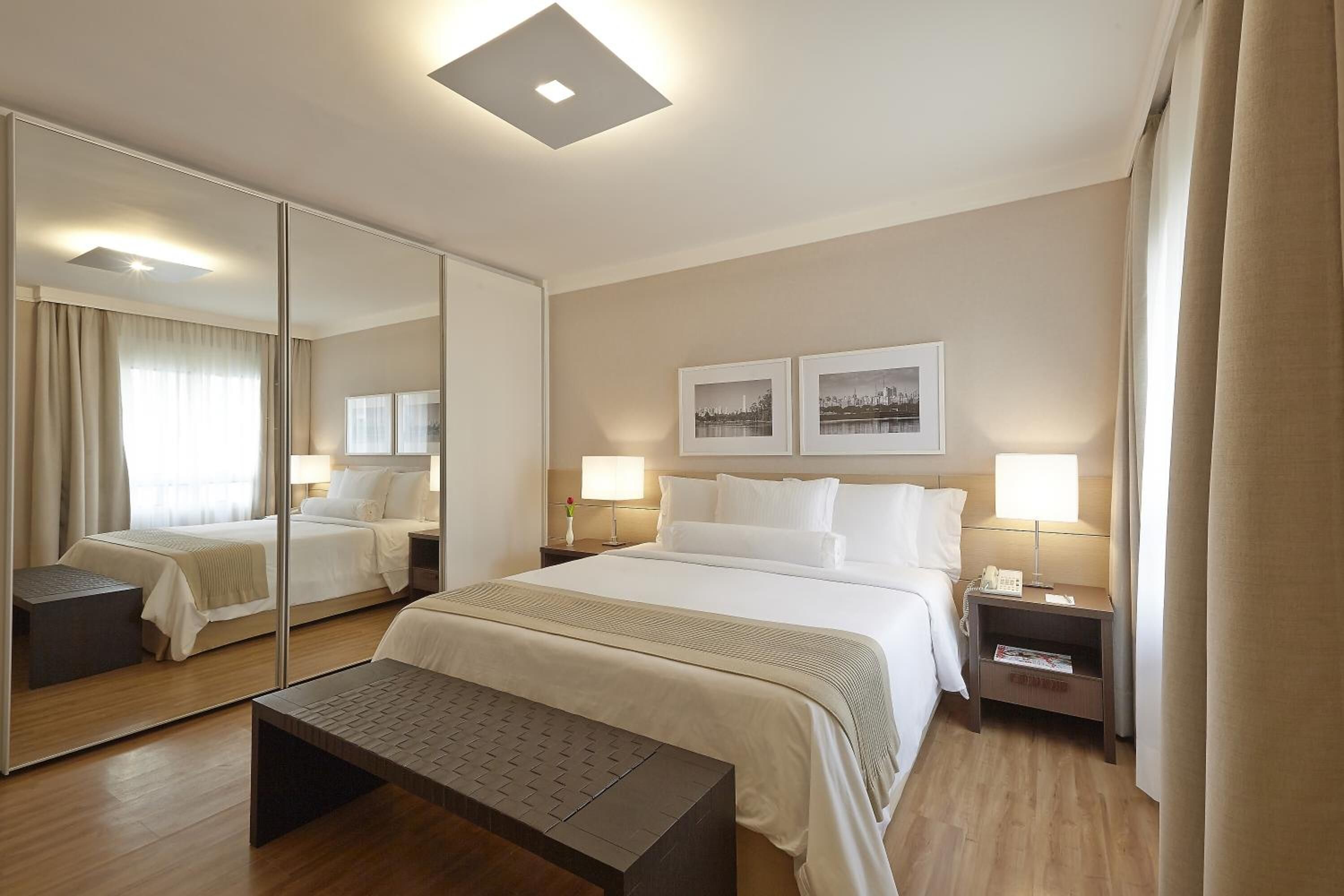 1 bedroom, premium bedding, minibar, in-room safe