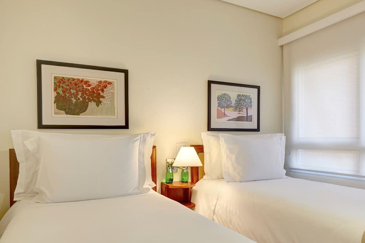 1 bedroom, premium bedding, minibar, in-room safe