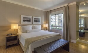 1 bilik tidur, peralatan tempat tidur premium, bar mini 