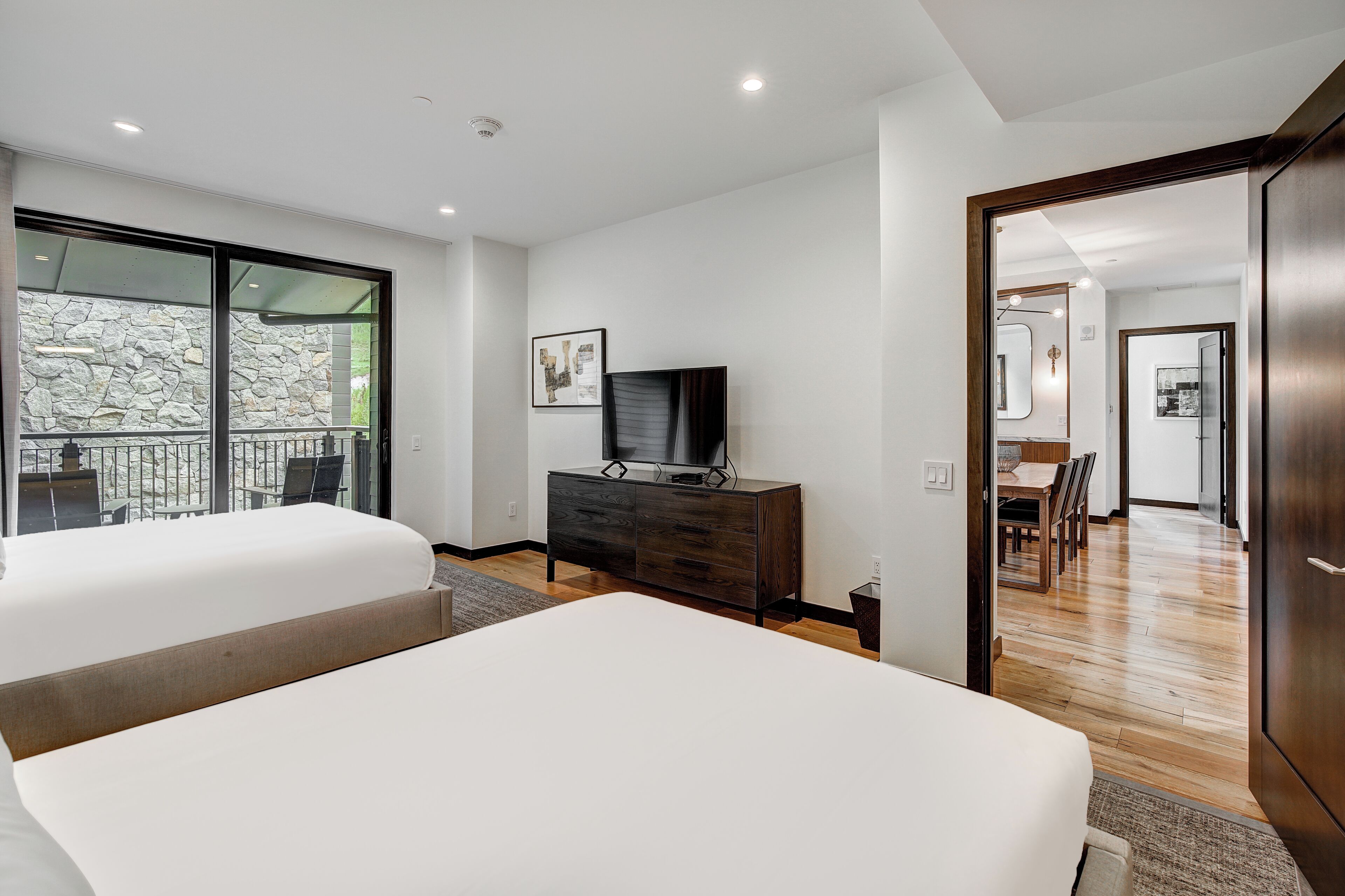 Condo, 2 Bedrooms (Lion Condo - Offsite)