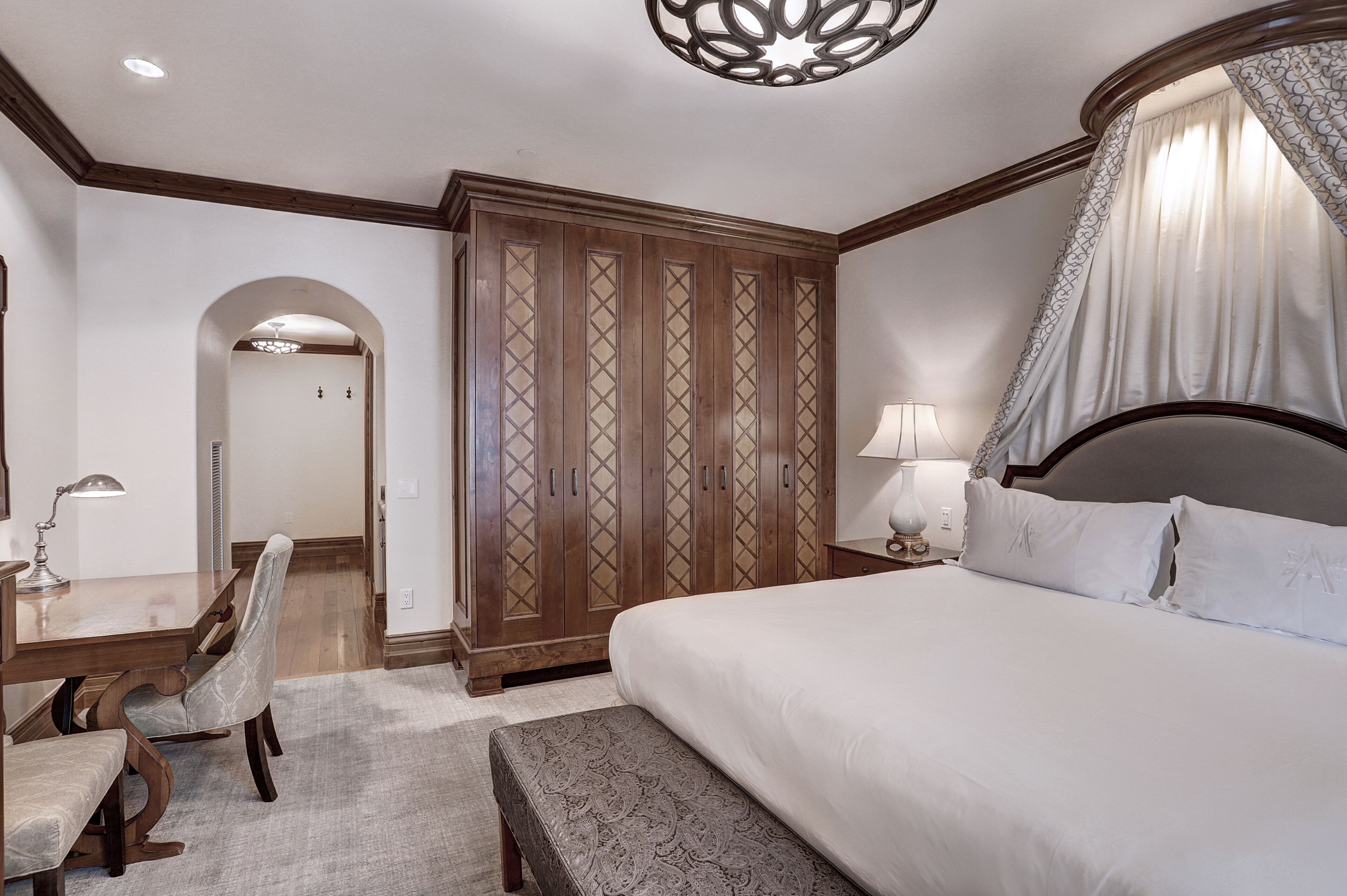 Superior Room, 1 King Bed