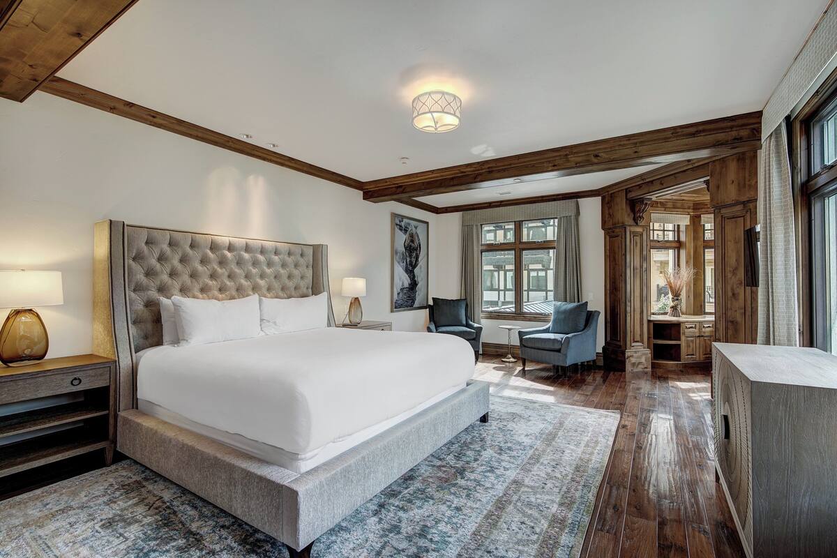 room, 3 bedrooms, mountain view (residence) | premium bedding, in-room safe, desk, laptop workspace