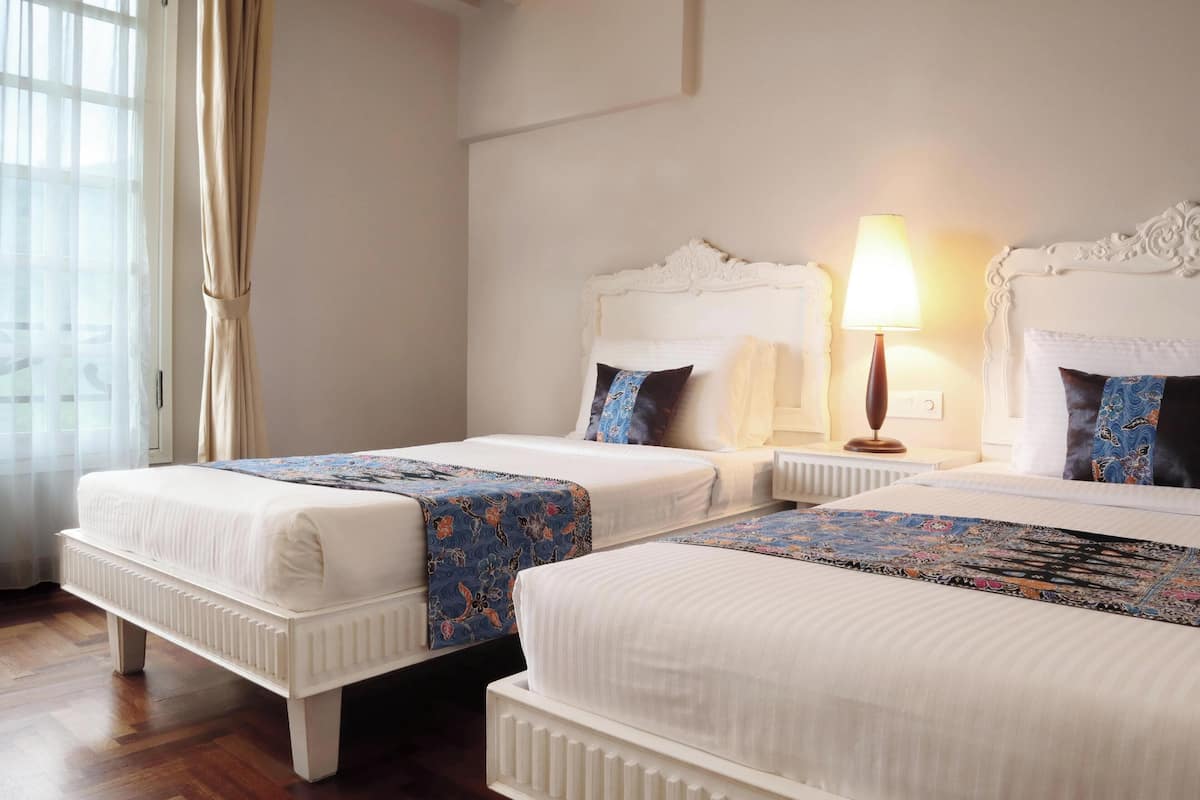 Deluxe Twin | 1 bedroom, premium bedding, minibar, in-room safe