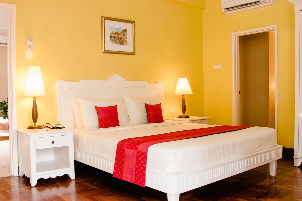 Ropa de cama de alta calidad y minibar