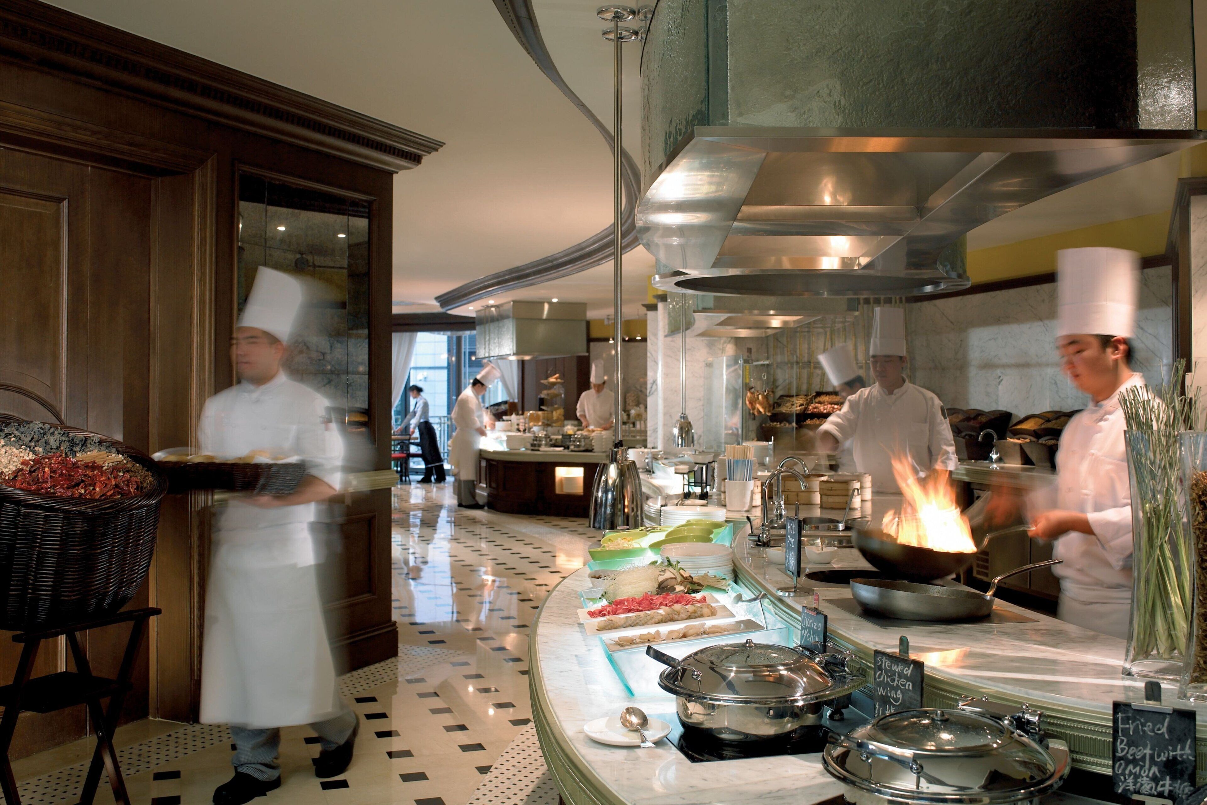 3 restaurants, breakfast, lunch, dinner served; Chinese cuisine 