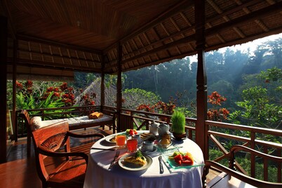 Santi Mandala Villa & Spa