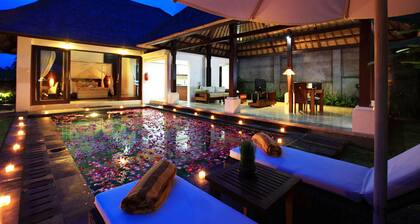 Santi Mandala Villa & Spa